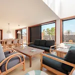 Canaryislandshost L Pausa Willa Costa Teguise
